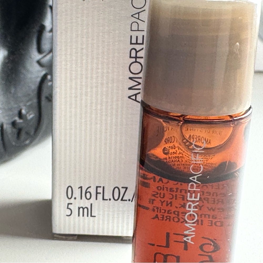 Amore Pacific Vintage Single Extract Essence Mini 5mL - Picture 2 of 3